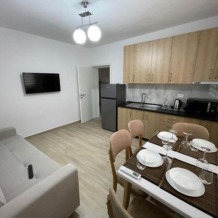 Kevi 'S Place Тирана Екстериор снимка