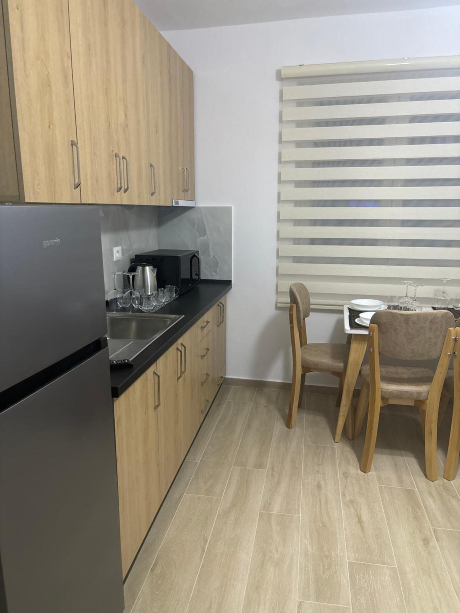 Kevi 'S Place Тирана Екстериор снимка